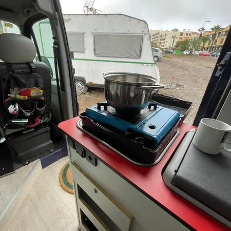 Κάμπινγκ Camper Van