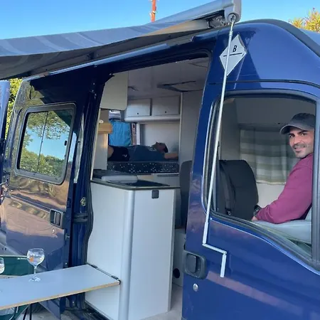 Camper Van مكان تخييم بلايا ذي لاس أميريكاس